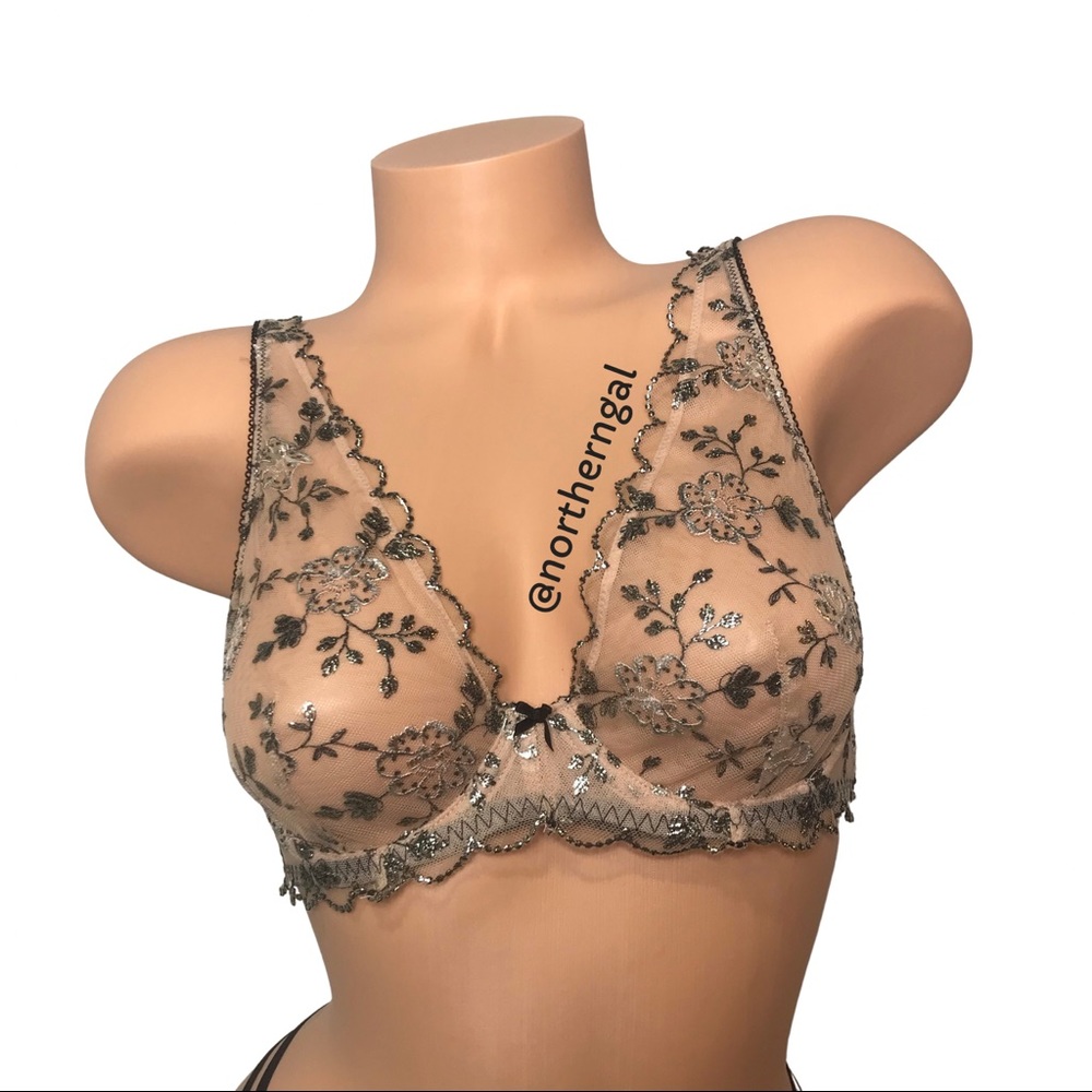 Victoria’s Secret Unlined Embroidered Plunge Bra
